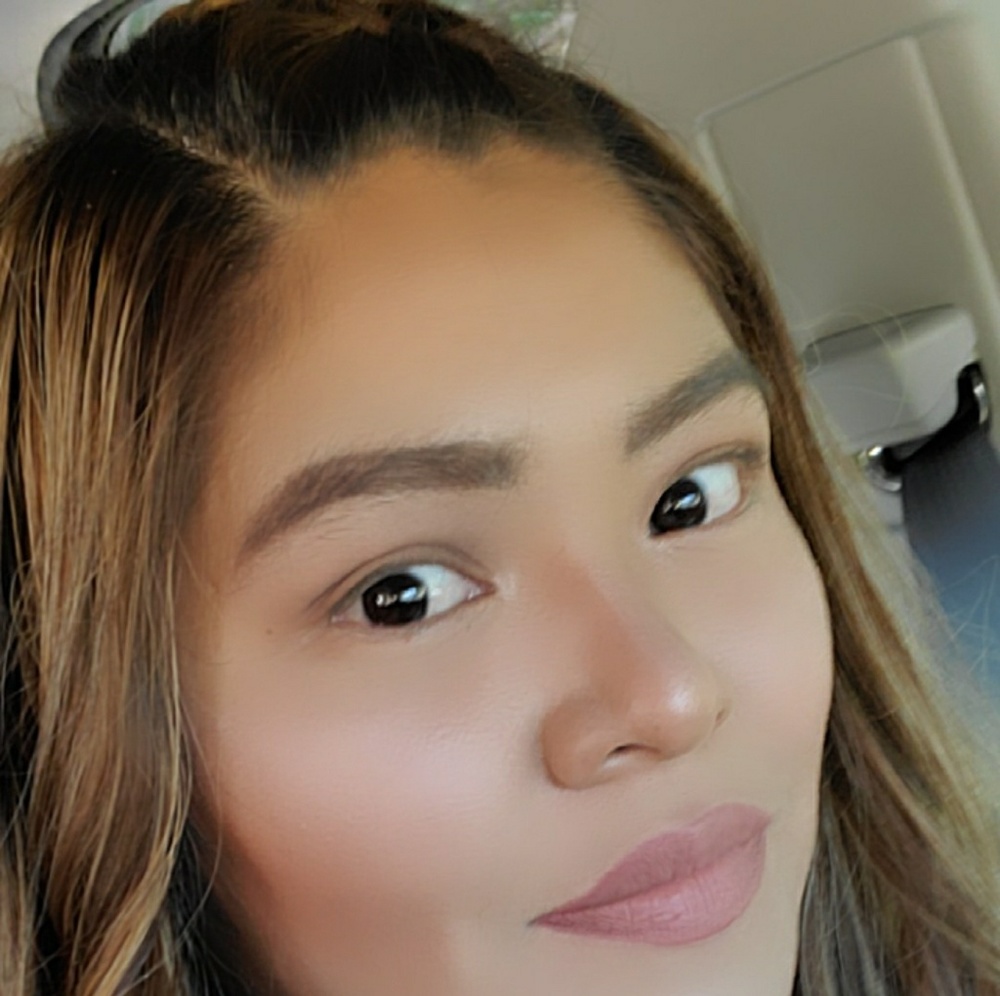 Meet your Posher, Elena